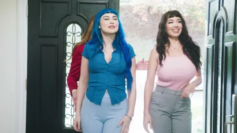 Transfixed: Rhoda's Rendevous with Chrissy & Gwen