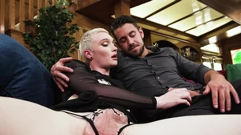 Devil's Tgirls: Sneaky Getaway for Trans Fling